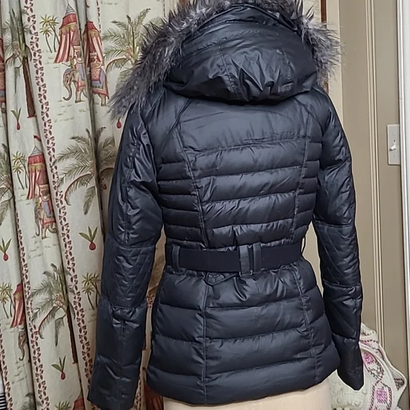 The North Face Women's Quilted Puffer Jacket - Dark Gray with Fur Hood - Picture 9 of 16